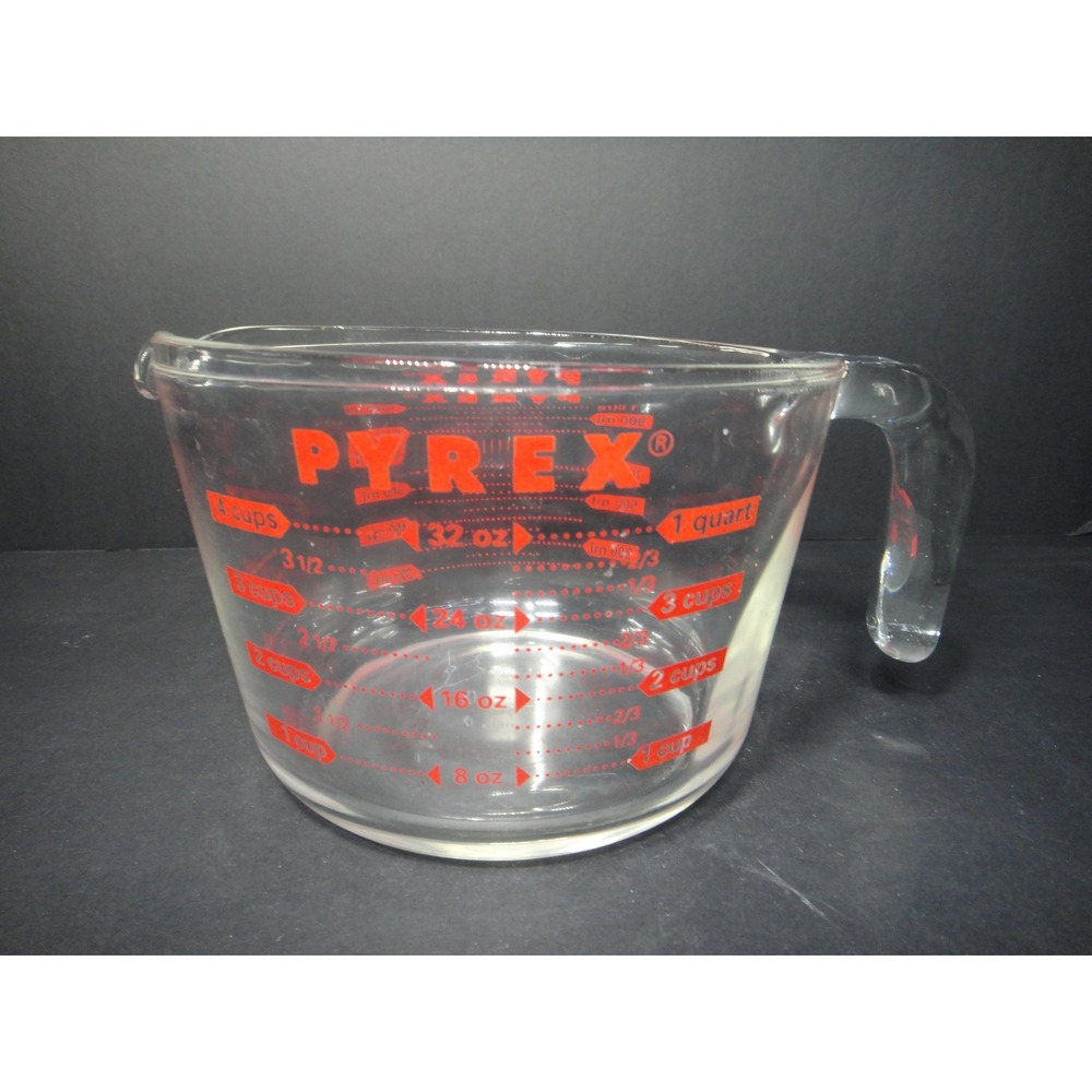 VTG Pyrex 4 Cup 1 Quart Glass Measuring Cup Red Lettering Made in USA Corning